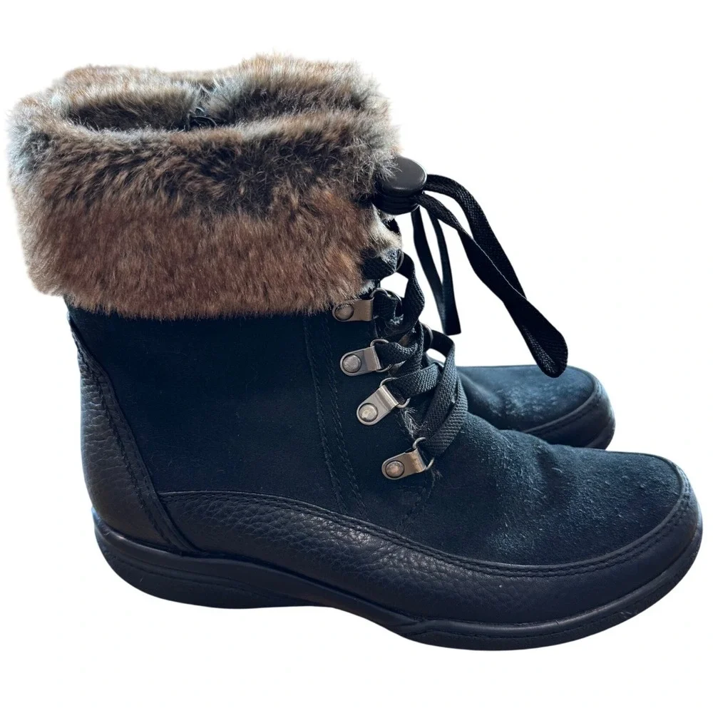 Clarks Winter Boots Womens 6.5 Black Faux Fur Suede Leather 26115744 Gorpcore